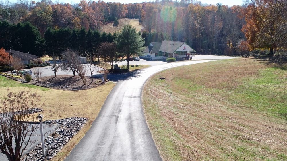 Apple Valley Market: 143 Whitney Blvd, Lake Lure, NC 28746